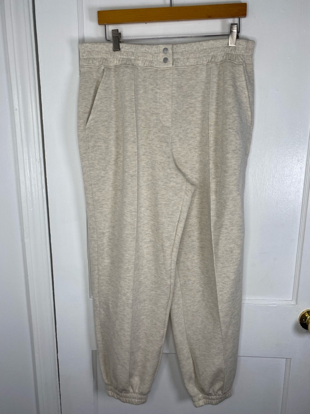 SPANX Air Essentials Light Cream Cozy Women’s Jogger Pants w Pockets